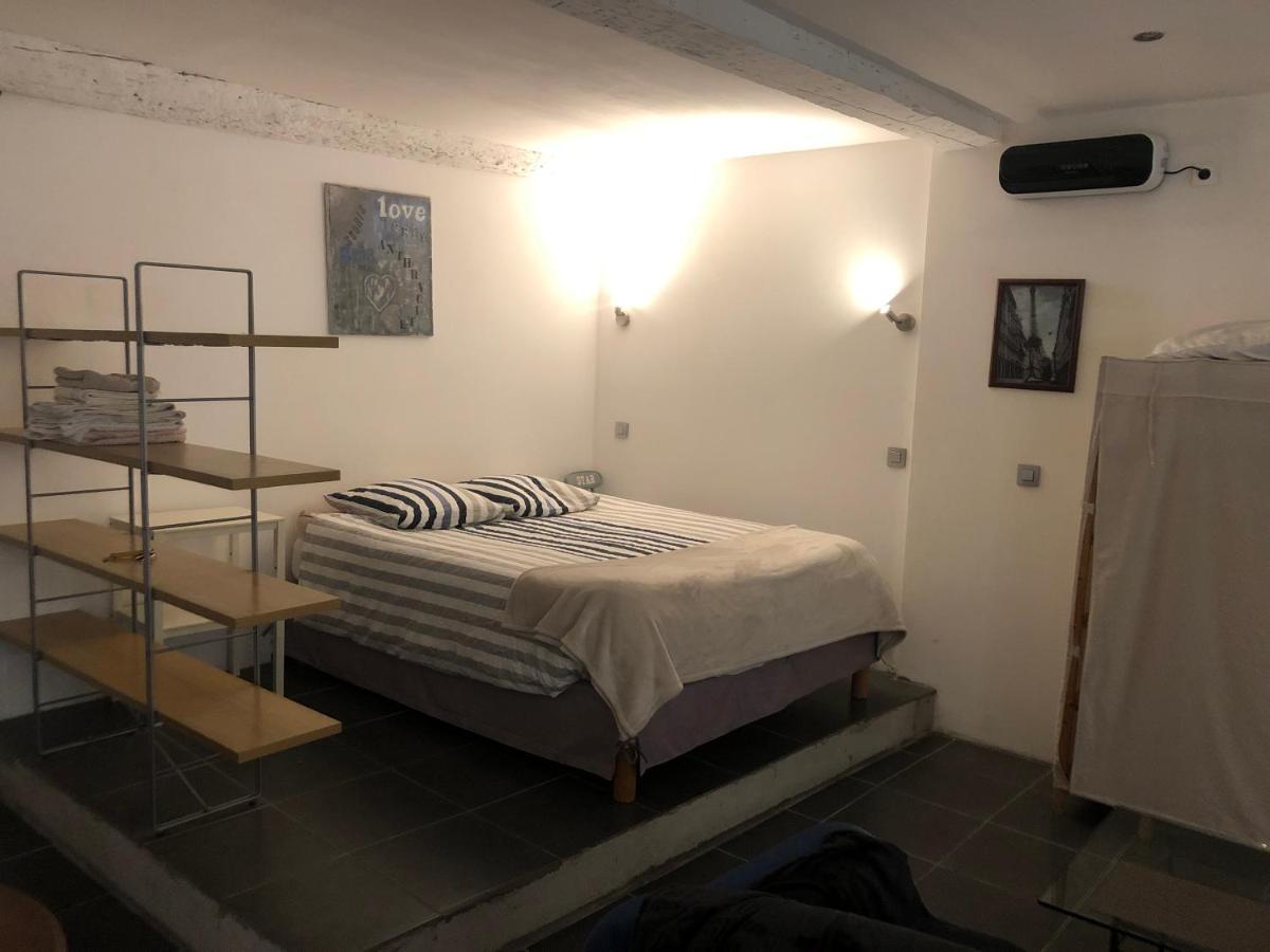 קרקסון Studio Centre Ville Proche Gare Avec Cour Privee מראה חיצוני תמונה